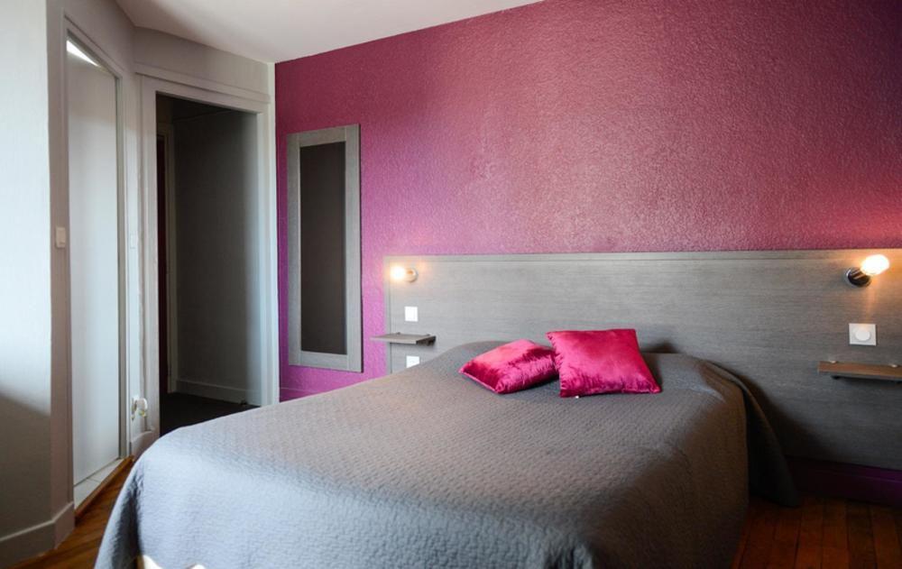 Logis Hotel Restaurant De La Poste Le Mêle-sur-Sarthe Exteriér fotografie