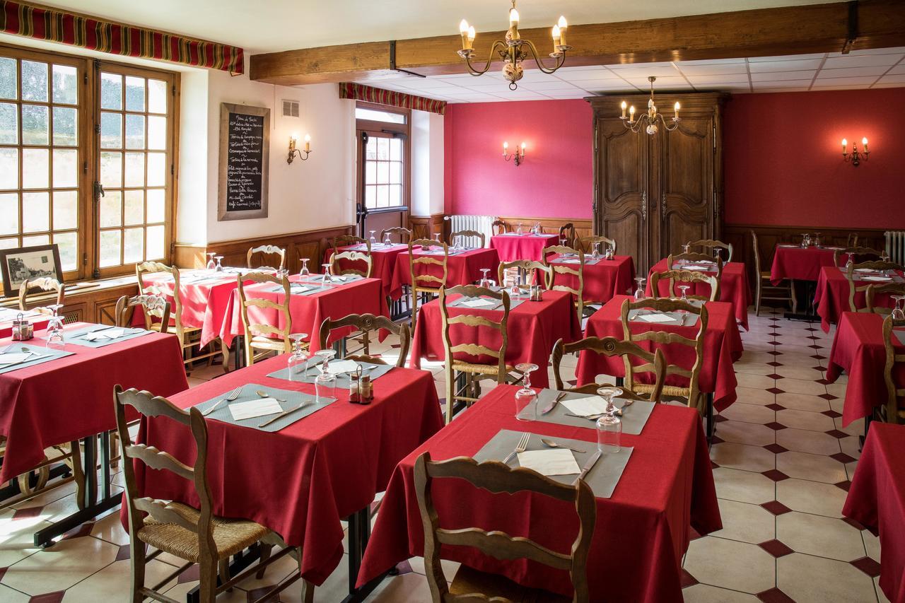 Logis Hotel Restaurant De La Poste Le Mêle-sur-Sarthe Exteriér fotografie